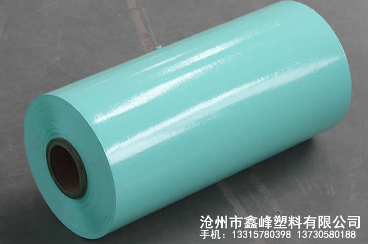 綠色牧草膜，滄州市鑫峰塑料有限公司專注服務(wù)，手機：13315780398 13730580188